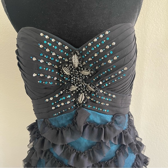 NWT Bicici & Coty Form Gown/Dress | L - Picture 9 of 10